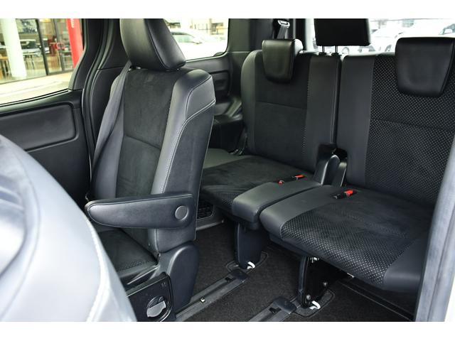 ヴォクシー ＺＳ　煌ＩＩＩ　ケンウッド９インチナビ／フルセグ・社外１４インチ後席モニター・バックカメラ・ハーフレザーシート・ＥＴＣ・前後ドライブレコーダ・両側パワースライドドア・トヨタセーフティーセンス・クルーズコントロール（14枚目）