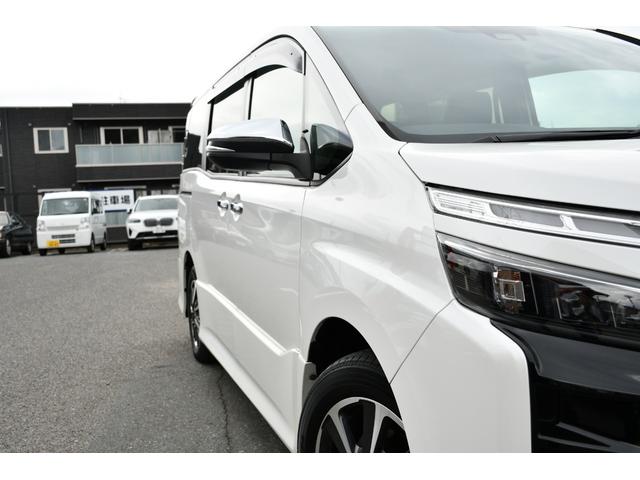 ヴォクシー ＺＳ　煌ＩＩＩ　ケンウッド９インチナビ／フルセグ・社外１４インチ後席モニター・バックカメラ・ハーフレザーシート・ＥＴＣ・前後ドライブレコーダ・両側パワースライドドア・トヨタセーフティーセンス・クルーズコントロール（21枚目）