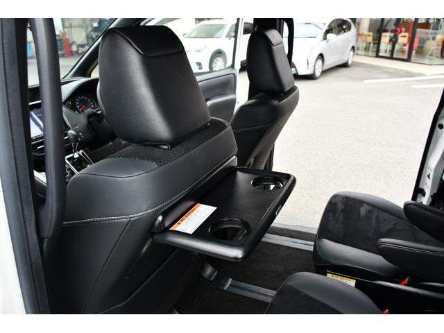 ヴォクシー ＺＳ　煌ＩＩＩ　ケンウッド９インチナビ／フルセグ・社外１４インチ後席モニター・バックカメラ・ハーフレザーシート・ＥＴＣ・前後ドライブレコーダ・両側パワースライドドア・トヨタセーフティーセンス・クルーズコントロール（24枚目）