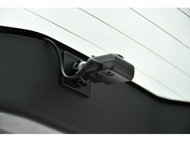 ヴォクシー ＺＳ　煌ＩＩＩ　ケンウッド９インチナビ／フルセグ・社外１４インチ後席モニター・バックカメラ・ハーフレザーシート・ＥＴＣ・前後ドライブレコーダ・両側パワースライドドア・トヨタセーフティーセンス・クルーズコントロール（28枚目）