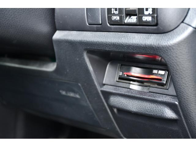 ヴォクシー ＺＳ　煌ＩＩＩ　ケンウッド９インチナビ／フルセグ・社外１４インチ後席モニター・バックカメラ・ハーフレザーシート・ＥＴＣ・前後ドライブレコーダ・両側パワースライドドア・トヨタセーフティーセンス・クルーズコントロール（30枚目）