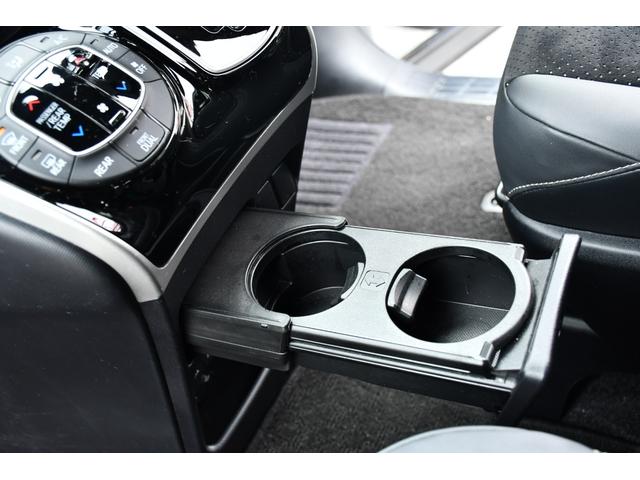 ヴォクシー ＺＳ　煌ＩＩＩ　ケンウッド９インチナビ／フルセグ・社外１４インチ後席モニター・バックカメラ・ハーフレザーシート・ＥＴＣ・前後ドライブレコーダ・両側パワースライドドア・トヨタセーフティーセンス・クルーズコントロール（60枚目）