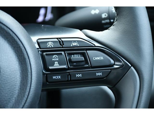 ヤリスクロス ハイブリッドＺ　登録済未使用車・トヨタチームメイト・８インチナビ／フルセグ・パノラミックビューモニター（床下透過表示）・ＨＤＭＩ入力・ＵＳＢ入力・ヘッドＵＰディスプレイ・ＢＳＭ・ハンズフリィーパワーバックドア（30枚目）