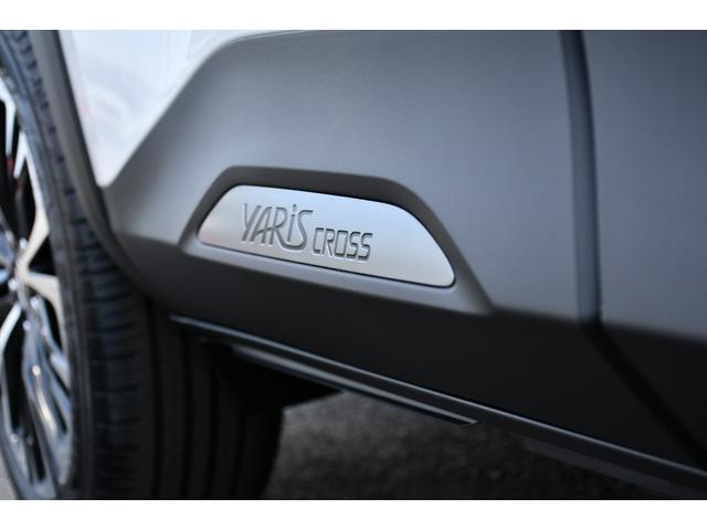 ヤリスクロス ハイブリッドＺ　登録済未使用車・トヨタチームメイト・８インチナビ／フルセグ・パノラミックビューモニター（床下透過表示）・ＨＤＭＩ入力・ＵＳＢ入力・ヘッドＵＰディスプレイ・ＢＳＭ・ハンズフリィーパワーバックドア（52枚目）