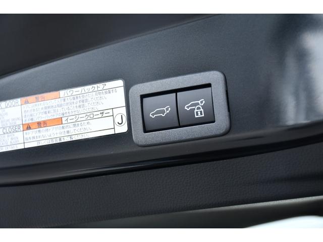 ヤリスクロス Ｚ　ウルバーノ　ナビゲーション　デジタルテレビ　パノラミックビューモニター　トヨタチームメート　床下透過　パワーバックドア　アダプティグハイビームシステム　ＬＥＤ（12枚目）
