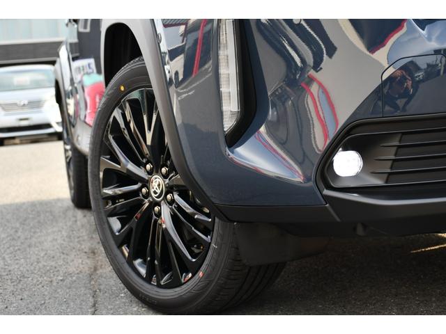 ヤリスクロス Ｚ　ウルバーノ　ナビゲーション　デジタルテレビ　パノラミックビューモニター　トヨタチームメート　床下透過　パワーバックドア　アダプティグハイビームシステム　ＬＥＤ（17枚目）