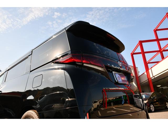 ヴェルファイアハイブリッド Ｚ　プレミア　１４ｉｎディスプレイオーディオ・ナビ／フルセグＴＶ・パノラミックビューモニター・後席モニター・ブラウン革シート・ユニバーサルステップ・ヘッドアップディスプレイ・デジタルインナーミラー・ＢＳＭ（29枚目）