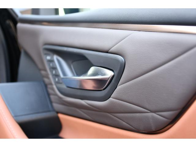 ヴェルファイアハイブリッド Ｚ　プレミア　１４ｉｎディスプレイオーディオ・ナビ／フルセグＴＶ・パノラミックビューモニター・後席モニター・ブラウン革シート・ユニバーサルステップ・ヘッドアップディスプレイ・デジタルインナーミラー・ＢＳＭ（51枚目）