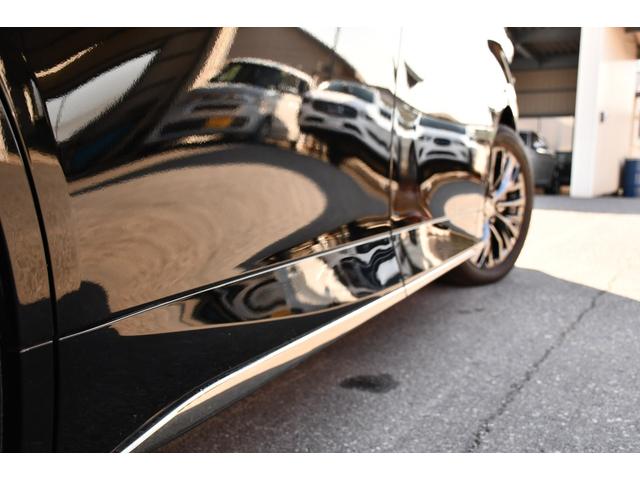 ヴェルファイアハイブリッド Ｚ　プレミア　１４ｉｎディスプレイオーディオ・ナビ／フルセグＴＶ・パノラミックビューモニター・後席モニター・ブラウン革シート・ユニバーサルステップ・ヘッドアップディスプレイ・デジタルインナーミラー・ＢＳＭ（70枚目）