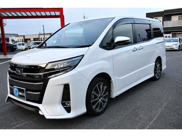 ノア Ｓｉ　ダブルバイビー　純正１０インチナビ／フルセグ／ＣＤ／ＤＶＤ・１２．１インチ後席モニター・ツィーター・バックカメラ・ＥＴＣ・ＴＲＤ１７インチＡＷ・ハ－フレザーシート・７人乗り・ドラレコ・トヨタセフティーセンス（4枚目）