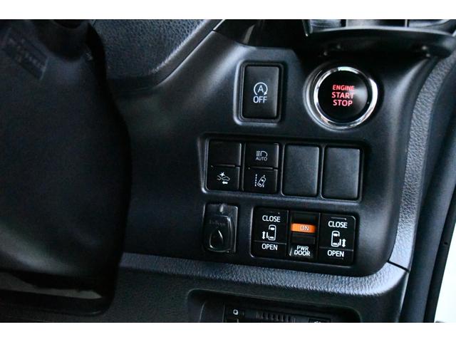 ノア Ｓｉ　ダブルバイビー　純正１０インチナビ／フルセグ／ＣＤ／ＤＶＤ・１２．１インチ後席モニター・ツィーター・バックカメラ・ＥＴＣ・ＴＲＤ１７インチＡＷ・ハ－フレザーシート・７人乗り・ドラレコ・トヨタセフティーセンス（20枚目）