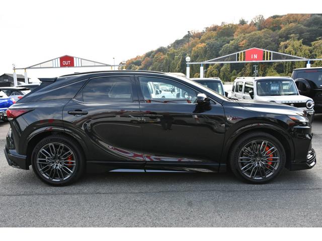 ＲＸ ＲＸ５００ｈ　Ｆスポーツパフォーマンス　１オーナ・１４インチディスプレイオーディオ／ナビ・パノラミックビューモニター・前後ドラレコ内臓・マークレビンソン・輻射ヒータ・ベンチレーション・ＴＲＤエアロダイナミックＰＫＧ・オレンジキャリパー（11枚目）