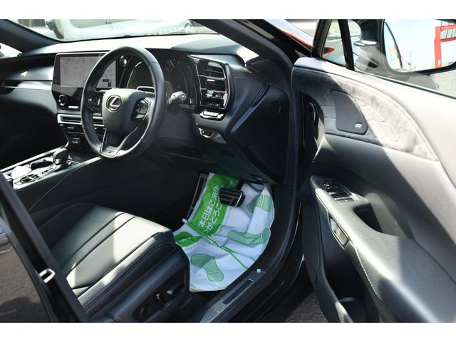 ＲＸ ＲＸ５００ｈ　Ｆスポーツパフォーマンス　１オーナ・１４インチディスプレイオーディオ／ナビ・パノラミックビューモニター・前後ドラレコ内臓・マークレビンソン・輻射ヒータ・ベンチレーション・ＴＲＤエアロダイナミックＰＫＧ・オレンジキャリパー（17枚目）