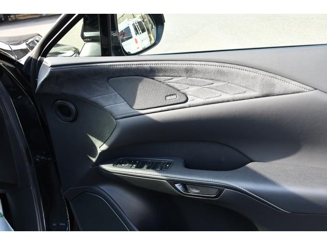 ＲＸ ＲＸ５００ｈ　Ｆスポーツパフォーマンス　１オーナ・１４インチディスプレイオーディオ／ナビ・パノラミックビューモニター・前後ドラレコ内臓・マークレビンソン・輻射ヒータ・ベンチレーション・ＴＲＤエアロダイナミックＰＫＧ・オレンジキャリパー（19枚目）