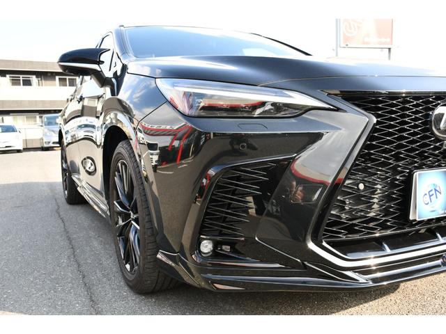 ＮＸ ＮＸ３５０ｈ　Ｆスポーツ　１オーナ・ＴＲＤエアロダイナミクスＰＫＧ・１４インチディスプレイオーディオ・ナビ／フルセグ・パノラミックビューモニター・デジタルインナーミラー・前後ドラレコ内臓・黒赤コンビ革シート・ベンチレーション（3枚目）