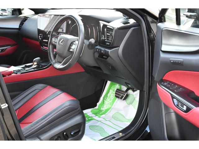 ＮＸ ＮＸ３５０ｈ　Ｆスポーツ　１オーナ・ＴＲＤエアロダイナミクスＰＫＧ・１４インチディスプレイオーディオ・ナビ／フルセグ・パノラミックビューモニター・デジタルインナーミラー・前後ドラレコ内臓・黒赤コンビ革シート・ベンチレーション（19枚目）