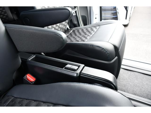 ヴォクシー ハイブリッドS-Z カイテキベンリPKG プロジェクター式LED デジタルインナーミラー ハンズフリーデュアルパワースライドドア 前席後席シートヒーター パワーバックドア ユニバーサルステップ トヨタチームメート(42枚目)