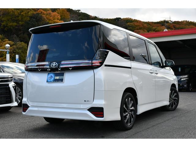 ヴォクシー ハイブリッドS-Z カイテキベンリPKG プロジェクター式LED デジタルインナーミラー ハンズフリーデュアルパワースライドドア 前席後席シートヒーター パワーバックドア ユニバーサルステップ トヨタチームメート(56枚目)