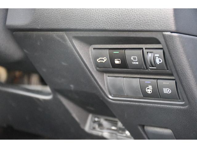 ヤリスクロス ハイブリッドＺ　純正ナビ　パノラミックビューモニター　パワーバックドア　３６０度前後ドライブレコーダー　ハンドルヒーター　シートヒーター　ブラインドスポットモニター　フルセグテレビ　ＨＤＭＩ入力（41枚目）