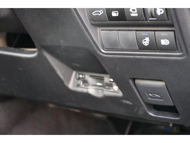 ヤリスクロス ハイブリッドＺ　純正ナビ　パノラミックビューモニター　パワーバックドア　３６０度前後ドライブレコーダー　ハンドルヒーター　シートヒーター　ブラインドスポットモニター　フルセグテレビ　ＨＤＭＩ入力（42枚目）