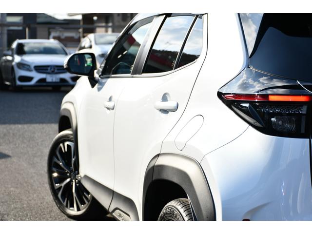 ヤリスクロス ハイブリッドＺ　純正ナビ　パノラミックビューモニター　パワーバックドア　３６０度前後ドライブレコーダー　ハンドルヒーター　シートヒーター　ブラインドスポットモニター　フルセグテレビ　ＨＤＭＩ入力（47枚目）