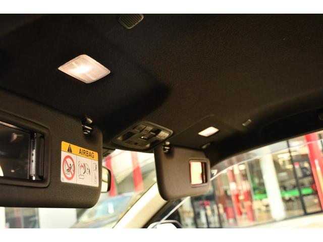 ヤリスクロス ハイブリッドＺ　純正ナビ　パノラミックビューモニター　パワーバックドア　３６０度前後ドライブレコーダー　ハンドルヒーター　シートヒーター　ブラインドスポットモニター　フルセグテレビ　ＨＤＭＩ入力（53枚目）