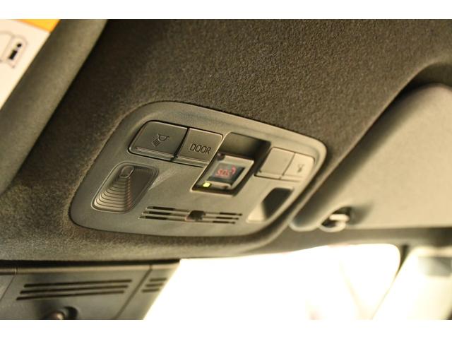 ヤリスクロス ハイブリッドＺ　純正ナビ　パノラミックビューモニター　パワーバックドア　３６０度前後ドライブレコーダー　ハンドルヒーター　シートヒーター　ブラインドスポットモニター　フルセグテレビ　ＨＤＭＩ入力（54枚目）