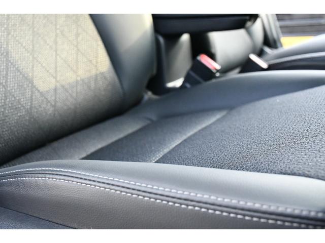 ヤリスクロス ハイブリッドＺ　純正ナビ　パノラミックビューモニター　パワーバックドア　３６０度前後ドライブレコーダー　ハンドルヒーター　シートヒーター　ブラインドスポットモニター　フルセグテレビ　ＨＤＭＩ入力（59枚目）