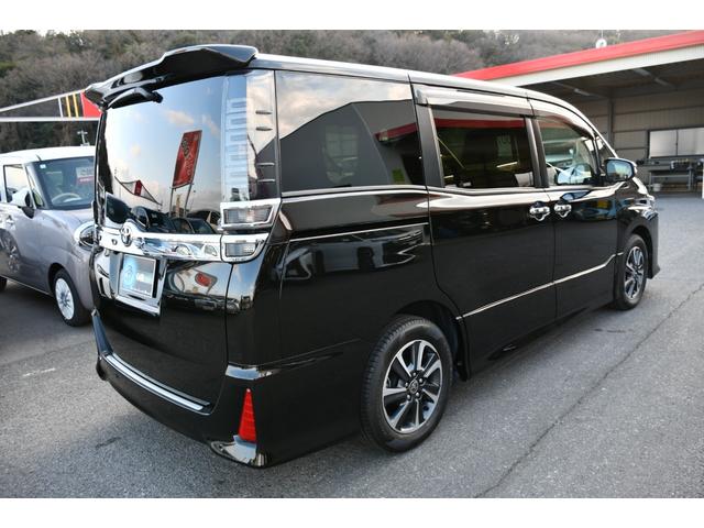 ヴォクシー ＺＳ　煌ＩＩＩ　イナズマスパーキングブラック・純正９インチナビ／フルセグ・１２インチ後席モニター・バックモニター・ハーフレザーシート・Ｗオートエアコン・両側パワースライドドア・ＬＥＤヘッドライト＆ＬＥＤＦＯＧ（10枚目）