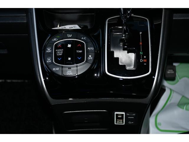 ヴォクシー ＺＳ　煌ＩＩＩ　イナズマスパーキングブラック・純正９インチナビ／フルセグ・１２インチ後席モニター・バックモニター・ハーフレザーシート・Ｗオートエアコン・両側パワースライドドア・ＬＥＤヘッドライト＆ＬＥＤＦＯＧ（27枚目）