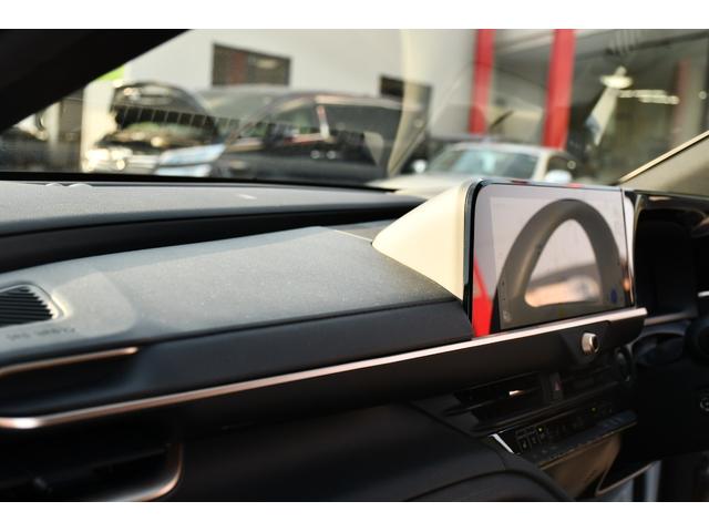 クラウンクロスオーバー Gアドバンスド・レザーパッケージ モデリスタエアロ(フロント・サイド・リア)パノラミックビューモニター ヘッドアップディスプレー デジタルインナーミラー ブラインドスポットモニター パワーバックドア シートヒーター ワンオーナー(22枚目)