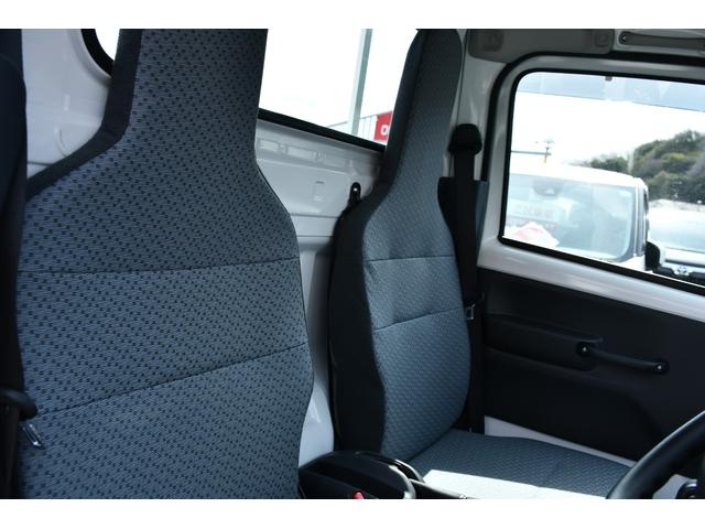 ＮＴ１００クリッパートラック ＤＸ　純正バイザー　フロアーマット　ＡＭ・ＦＭラジオ　パワーウィンドウ　キーレスキー　衝突被害軽減ブレーキ（対歩行者）／ペダル踏み間違い時加速抑制装置／車線逸脱警報／先進ライ　ロープフック（10枚目）