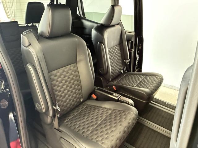 ヴォクシー Ｓ－Ｚ　１オーナー　Ｍｏｐ１０．５インチディスプレイオーディオ　フルセグ　Ｍｏｐアドバンスパーク　ＭｏｐＥＴＣ２．０　Ｍｏｐユニバーサルステップ　Ｍｏｐパノラミックビュー　ＭｏｐＢＳＭ　両側Ｐスライドドア（10枚目）