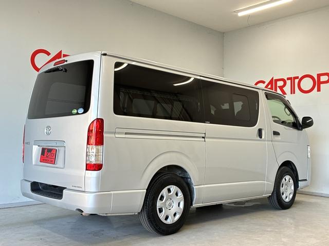 ハイエースバン DX GLパッケージ 3(6)人乗 純正SDナビ フルセグ(走行中可) CD/DVD Bluetooth可 セーフティセンス バックカメラ 純正フロアマット(ラバータイプ) ETC LEDヘッドライト 両側スライドドア(20枚目)