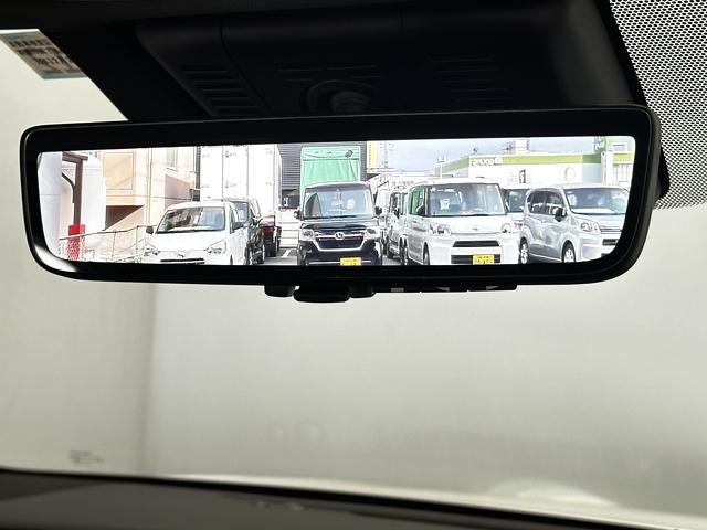 クラウンクロスオーバー Ｇアドバンスド・レザーパッケージ　１オーナー　禁煙車　１２．３インチディスプレイオーディオ　黒革シート　Ｍｏｐデジタルインナーミラー　パノラミックビュー　ＢＳＭ　おくだけ充電　４眼ＬＥＤヘッドライト　アクセサリーコンセント（7枚目）