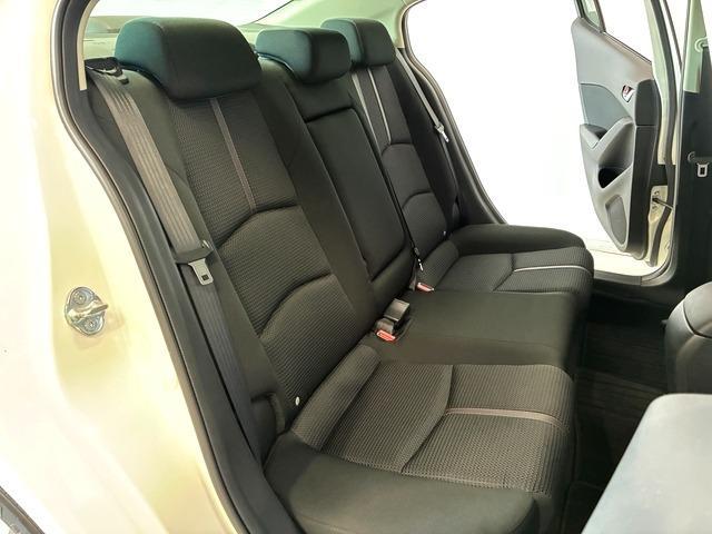 アクセラ １５Ｓ　１オーナー　禁煙車　Ｍｏｐ全方位モニター　Ｍｏｐ前後コーナーセンサー　スマートブレーキサポート　ＥＴＣ　純正ナビ　フルセグ　ＭｏｐＣＤ／ＤＶＤプレイヤー＋フルセグ（10枚目）