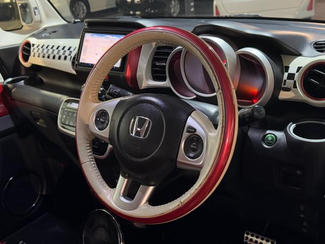 Ｎ－ＢＯＸスラッシュ Ｘ　サウンドマッピングシステム　ダイナースタイル　シティブレーキ　ナビ　フルセグＴＶ　バックカメラ　スマートキー　ＥＴＣ　シートヒーター　ステアリングヒーター　クルーズコントロール　ワイヤレス充電（15枚目）