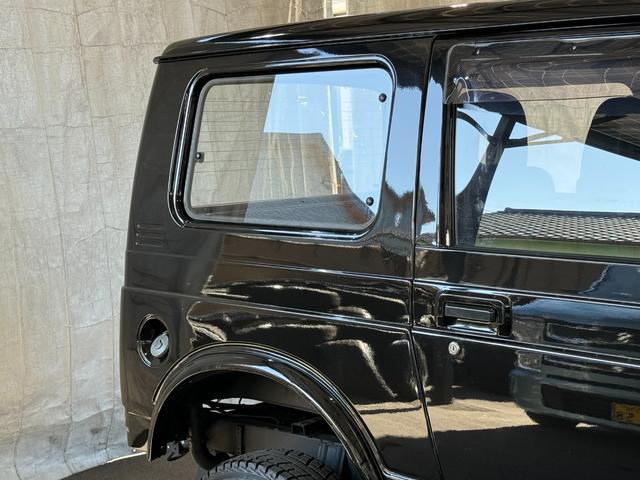 ジムニー HC 全塗装済み V-JA11V改 5MT ターボ 4WD リフトアップ オーバーフェンダー 社外マフラー タニグチリアシートスライドレール MOMOステアリング 社外アルミ 社外足回り 社外シート ETC(10枚目)
