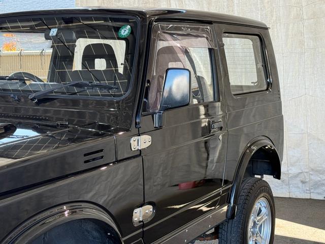 ジムニー HC 全塗装済み V-JA11V改 5MT ターボ 4WD リフトアップ オーバーフェンダー 社外マフラー タニグチリアシートスライドレール MOMOステアリング 社外アルミ 社外足回り 社外シート ETC(17枚目)