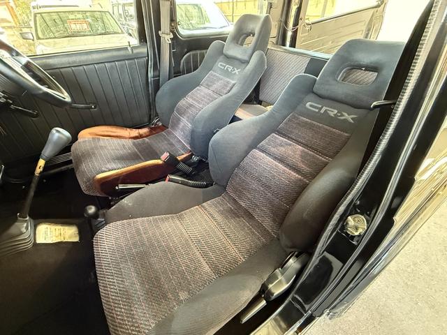 ジムニー HC 全塗装済み V-JA11V改 5MT ターボ 4WD リフトアップ オーバーフェンダー 社外マフラー タニグチリアシートスライドレール MOMOステアリング 社外アルミ 社外足回り 社外シート ETC(21枚目)