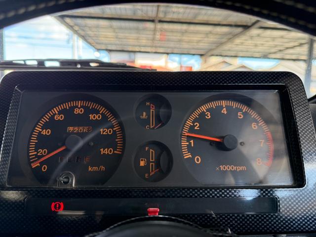 ジムニー HC 全塗装済み V-JA11V改 5MT ターボ 4WD リフトアップ オーバーフェンダー 社外マフラー タニグチリアシートスライドレール MOMOステアリング 社外アルミ 社外足回り 社外シート ETC(41枚目)