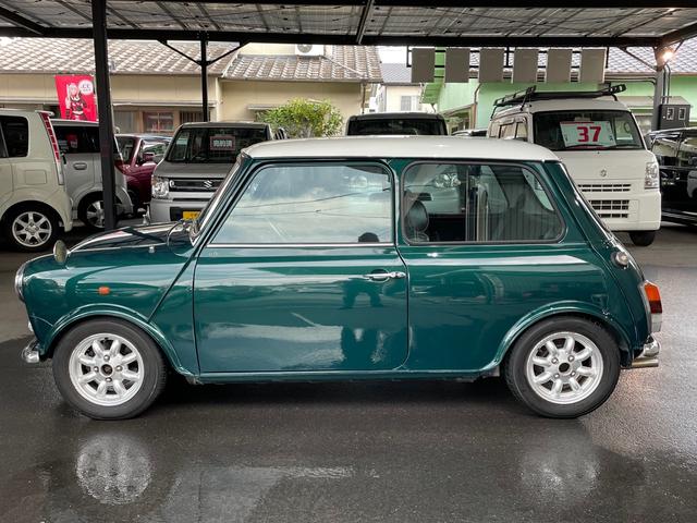 ディーラー車 右ハンドル 4速MT オーバーフェンダー 12AW 取説 記録簿付(6枚目)