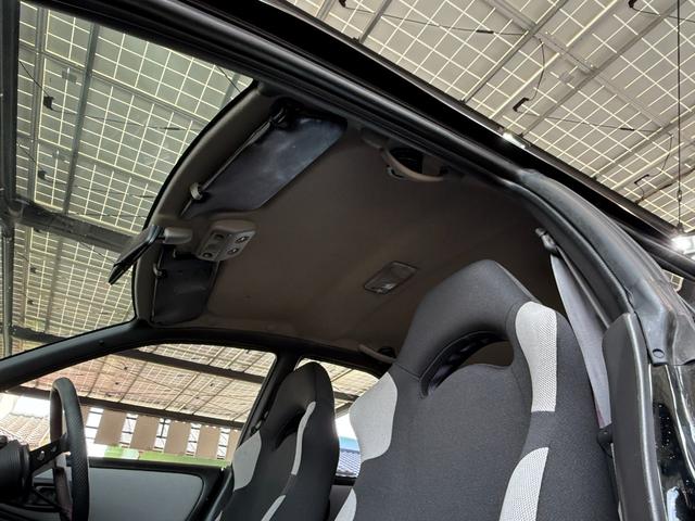 インプレッサ ＷＲＸ　５ＭＴ　フルエアロ　ターボ　４ＷＤ　車高調　大型リアスポイラー　ユーザー買取車　　Ｂｌｕｅｔｏｏｔｈオーディオ　　電格ミラー　ＯＺレーシング１７ＡＷ　ＭＯＭＯステアリング　社外マフラー　タイベル交換済（67枚目）