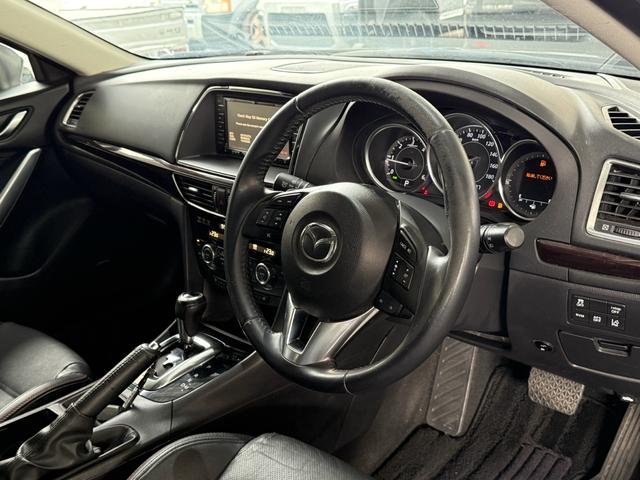 アテンザワゴン XD Lパッケージ サンルーフ 黒革シート BOSEサウンド シティブレーキサポート SDナビ フルセグTV Bluetooth バックカメラ パワーシート シートヒーター HID スマートキー ETC ディーゼルターボ(25枚目)