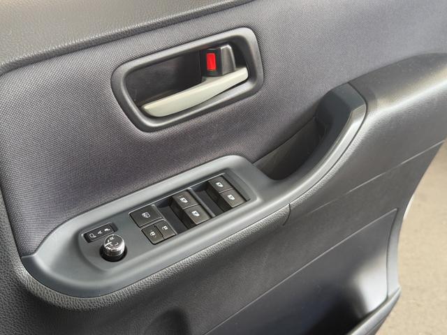 ノア Ｓｉ　７人乗　ＳＤナビ　両側電動スライドドア　フリップダウンモニター　バックカメラ　スマートキー　ＬＥＤヘッドライト　ＥＴＣ　純正１６インチアルミホイール　Ｂｌｕｅｔｏｏｔｈ接続　フルセグＴＶ（38枚目）