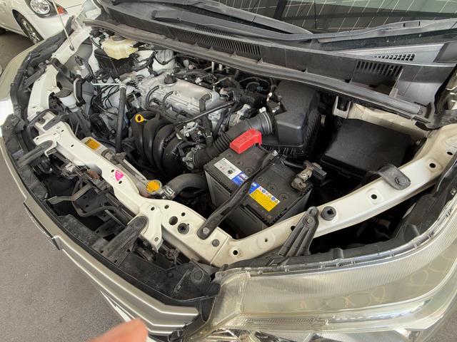 ノア Ｓｉ　７人乗　ＳＤナビ　両側電動スライドドア　フリップダウンモニター　バックカメラ　スマートキー　ＬＥＤヘッドライト　ＥＴＣ　純正１６インチアルミホイール　Ｂｌｕｅｔｏｏｔｈ接続　フルセグＴＶ（58枚目）