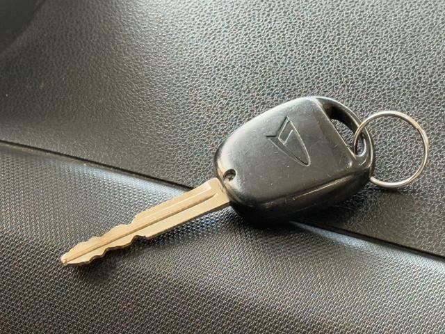 エッセ カスタム 5MT ワンオーナー HDDナビTV ETC キーレス(34枚目)