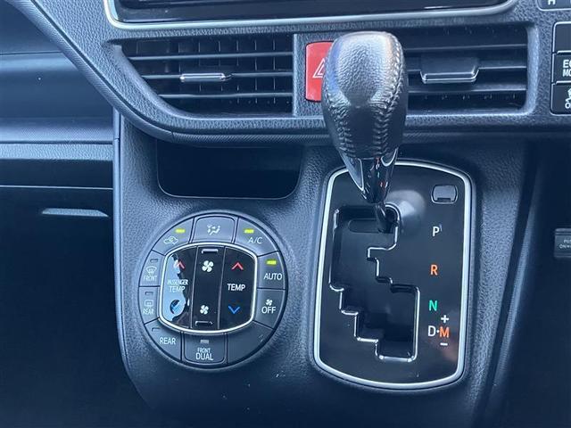 ヴォクシー ZS 煌 フルセグ メモリーナビ DVD再生 後席モニター バックカメラ 衝突被害軽減システム ETC 両側電動スライド LEDヘッドランプ 乗車定員7人 3列シート 記録簿 アイドリングストップ(10枚目)