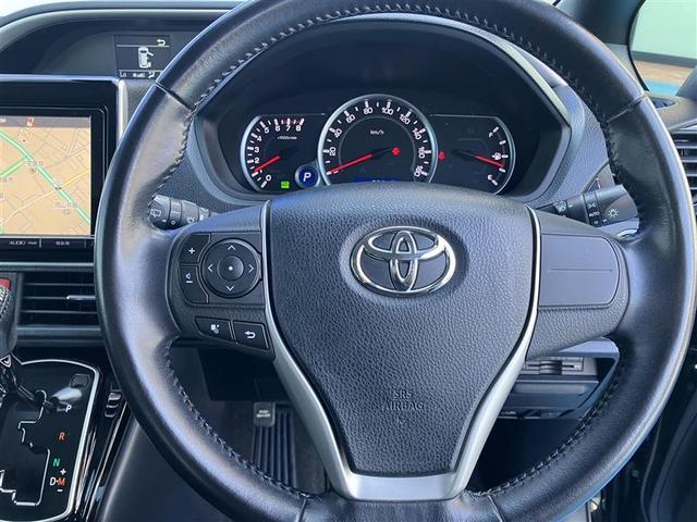 ヴォクシー ＺＳ　煌ＩＩ　フルセグ　メモリーナビ　ＤＶＤ再生　後席モニター　バックカメラ　衝突被害軽減システム　ＥＴＣ　ドラレコ　両側電動スライド　ＬＥＤヘッドランプ　乗車定員７人　３列シート　記録簿　アイドリングストップ（6枚目）