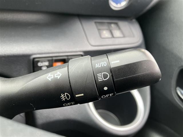 シエンタ ハイブリッドＧ　フルセグ　メモリーナビ　ＤＶＤ再生　バックカメラ　衝突被害軽減システム　ＥＴＣ　両側電動スライド　ＬＥＤヘッドランプ　乗車定員７人　３列シート　記録簿（15枚目）